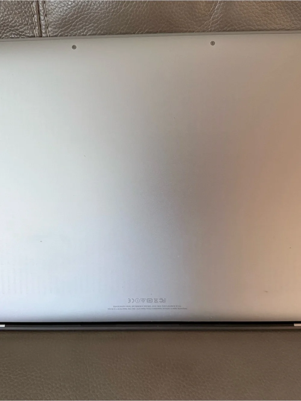 Apple MacBook Pro Laptop Computer 2017 Core i7, 15-in Display 16GB